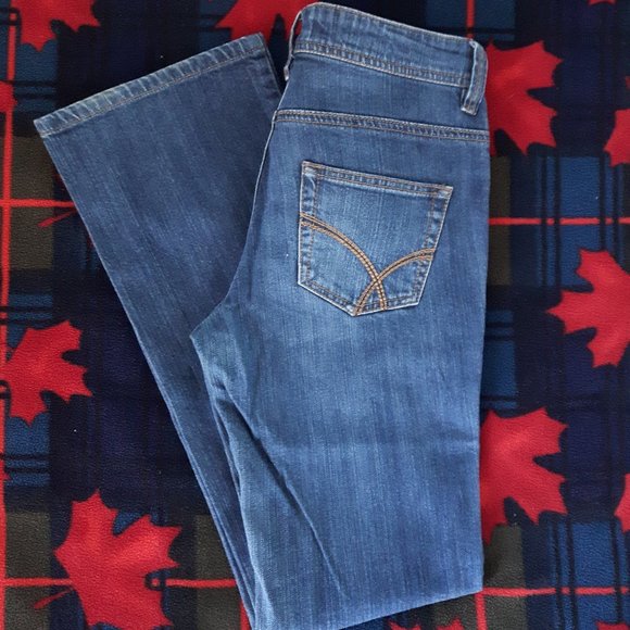 Smart Set Denim - 🌸 3 for $20 🌸 Medium Wash Bootcut Jeans
